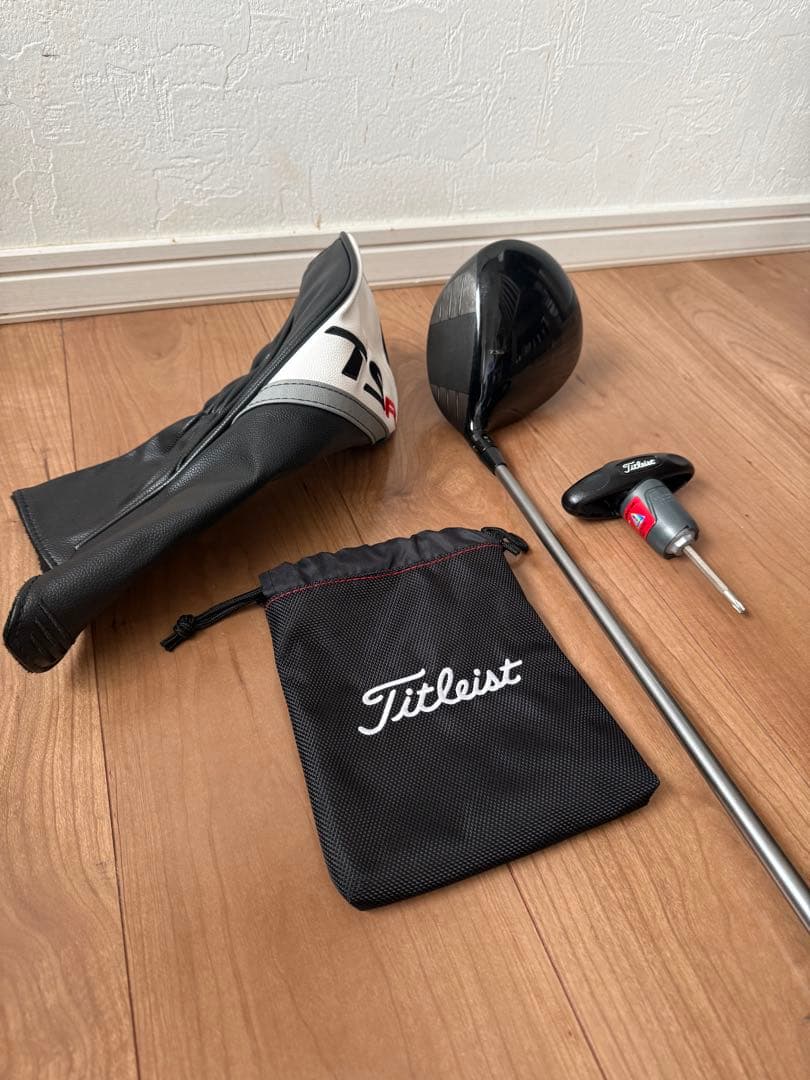 タイトリスト　TSR2　ドライバー　10.0°　ヘッドカバーとカチャカチャあり