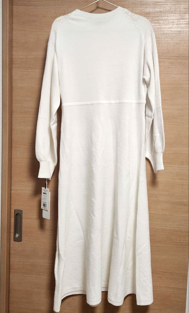 新品 グレースコンチネンタル エスニック刺繍ニットワンピース ホワイト 36