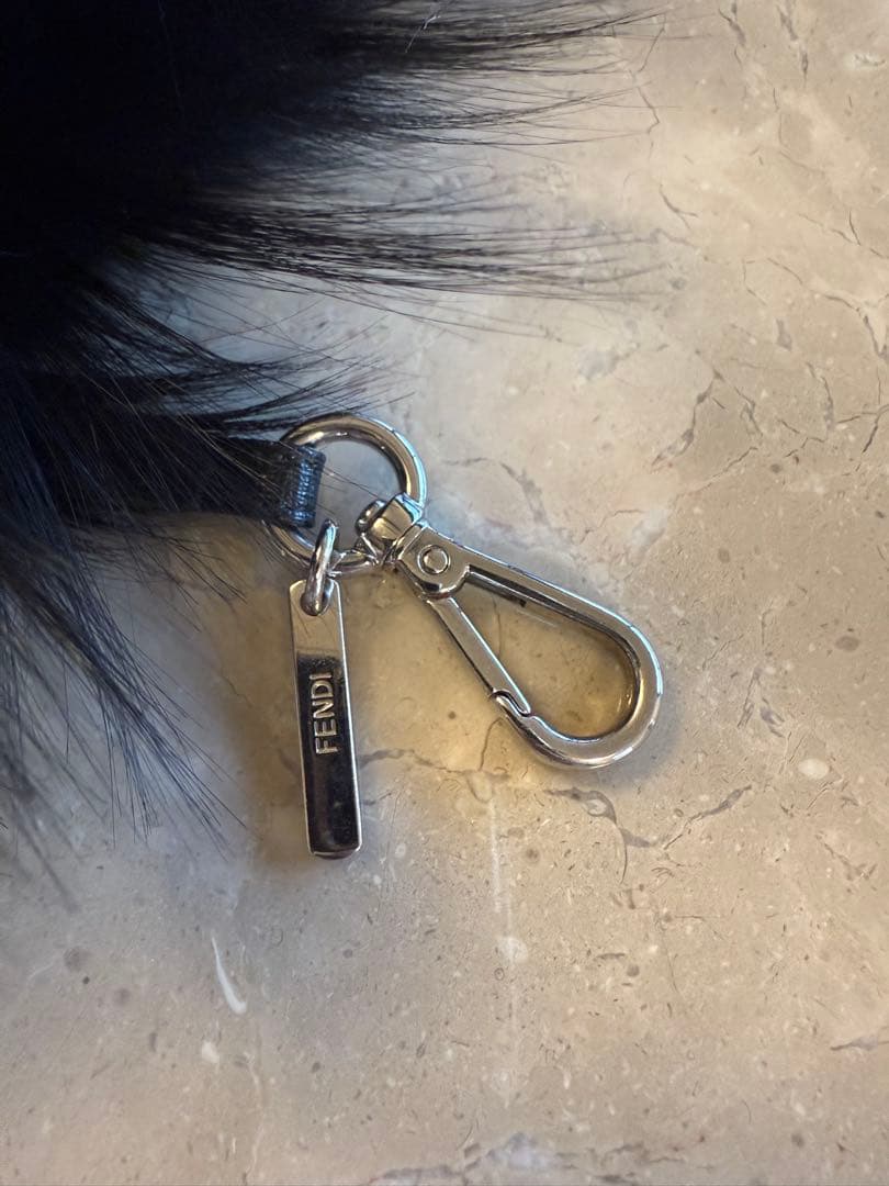 【美品】FENDI モンスター　ファー　チャーム　ブラック
