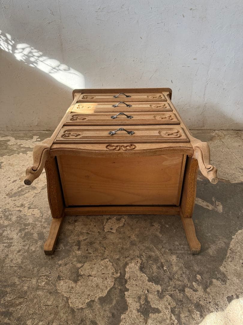 ビンテージ 4段チェスト 猫脚 剥離