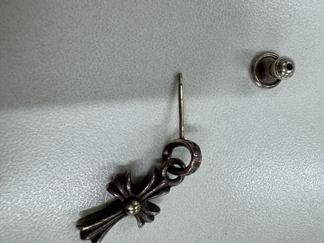 クロムハーツ CHクロスベビーファットドロップ ダイヤ付き ピアス　片耳用