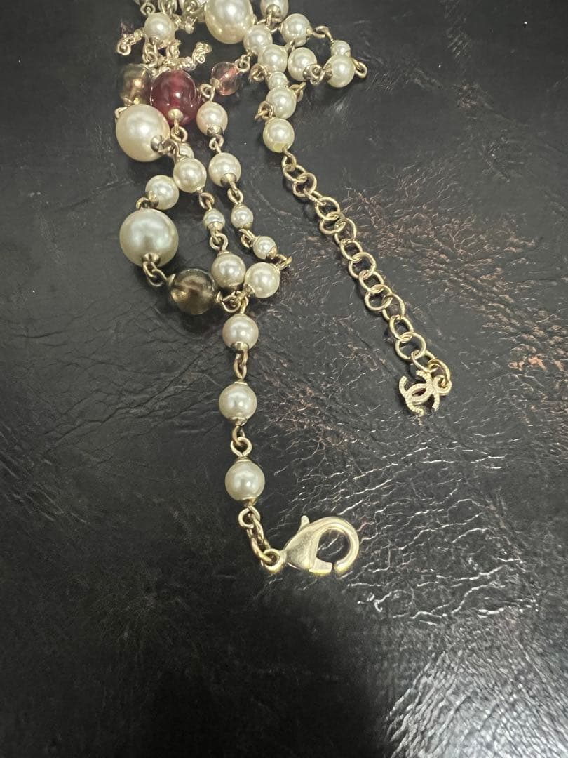 CHANELロングパールネックレス