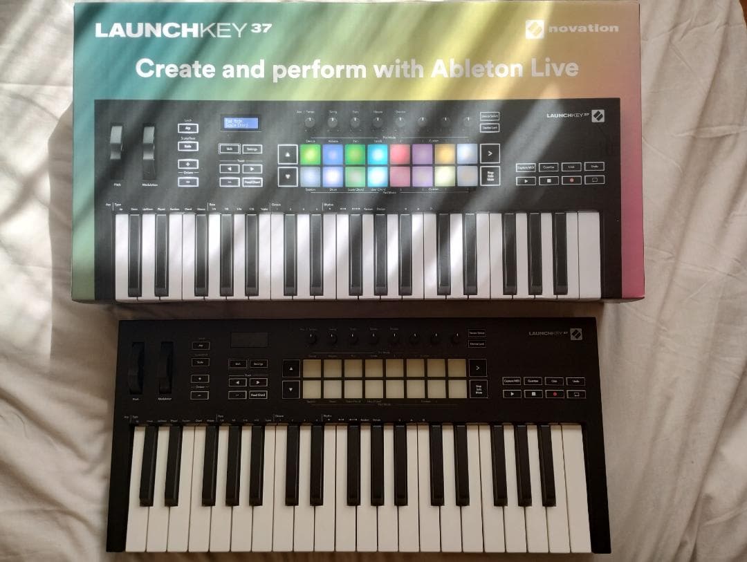 【美品・動作確認済】NOVATION Launchkey 37 MK3 元箱あり
