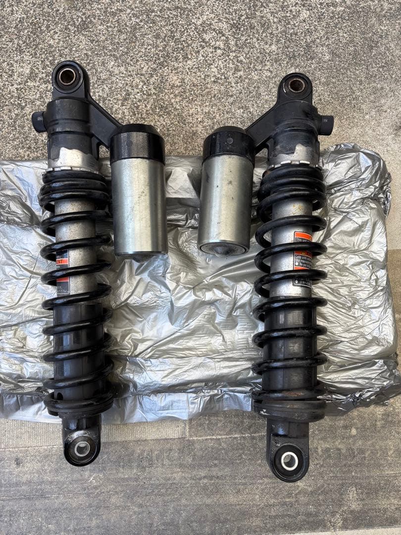 ZRX1200 純正リアサスペンション