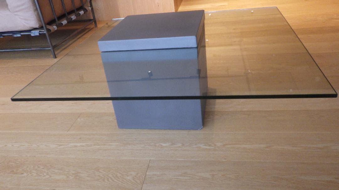 【ラスト１】moda en casa FLYING table ガラステーブル2