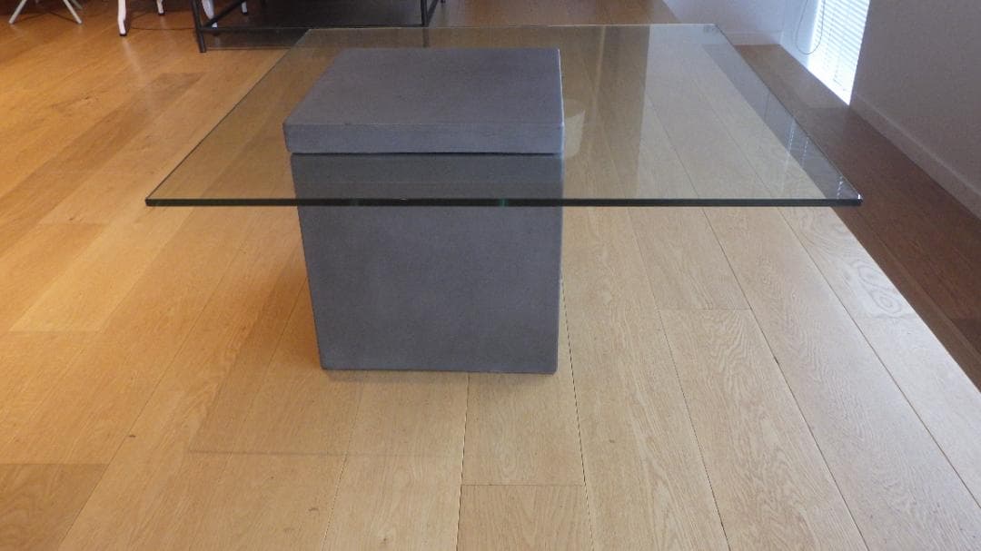 【ラスト１】moda en casa FLYING table ガラステーブル2