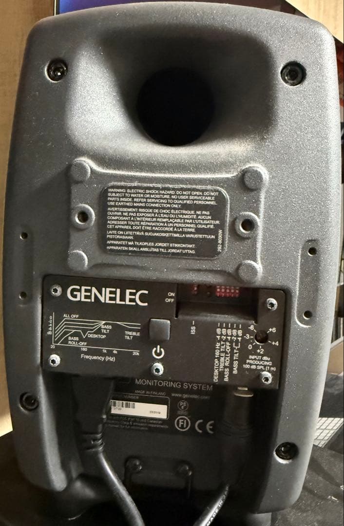 GENELEC 8030Cペア　美品中古　ワンオーナー品　11/30まで出品
