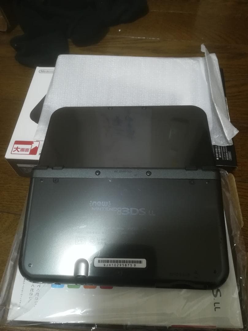 newニンテンドー3DS LL ブラック　ソフトつき