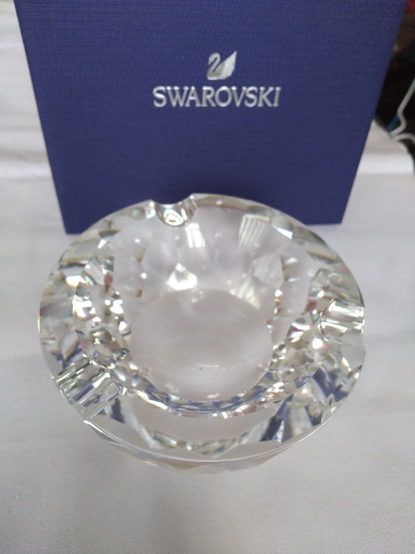 Swarovski クリスタル灰皿置物