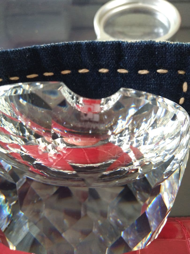 Swarovski クリスタル灰皿置物