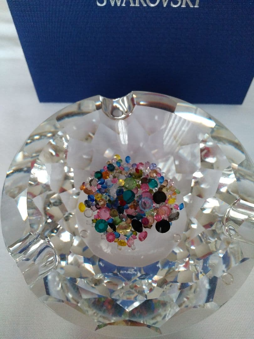 Swarovski クリスタル灰皿置物