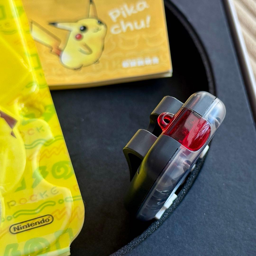 極美品！任天堂 ポケットピカチュウカラー金・銀といっしょ動作確認済み 万歩計