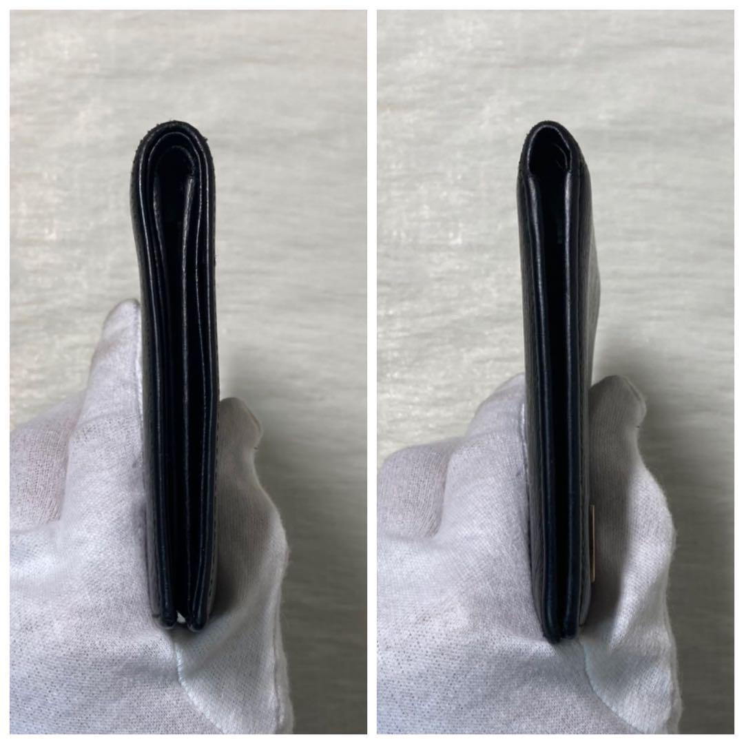 お買い得品　美品　GUCCI グッチ　二つ折り　レザー　ゴールドロゴ　人気　黒