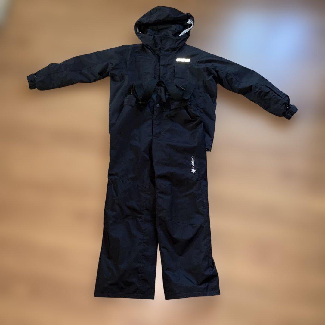ゴールドウィンgoldwin スキーウェア　子供用 上下130cm 中古品