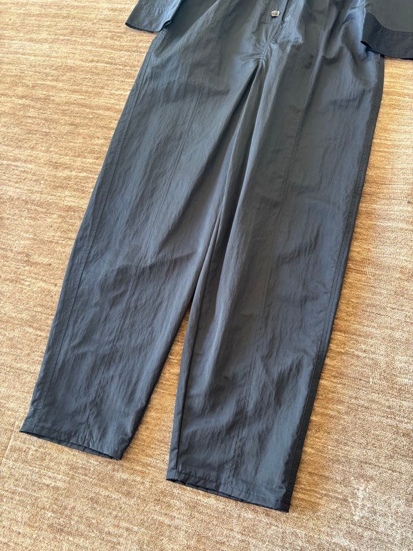 エアロン　AERON ブラック　ジャンプスーツ