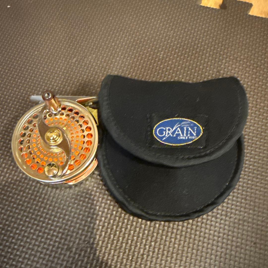 GRAIN フライリール 金色 オレンジライン