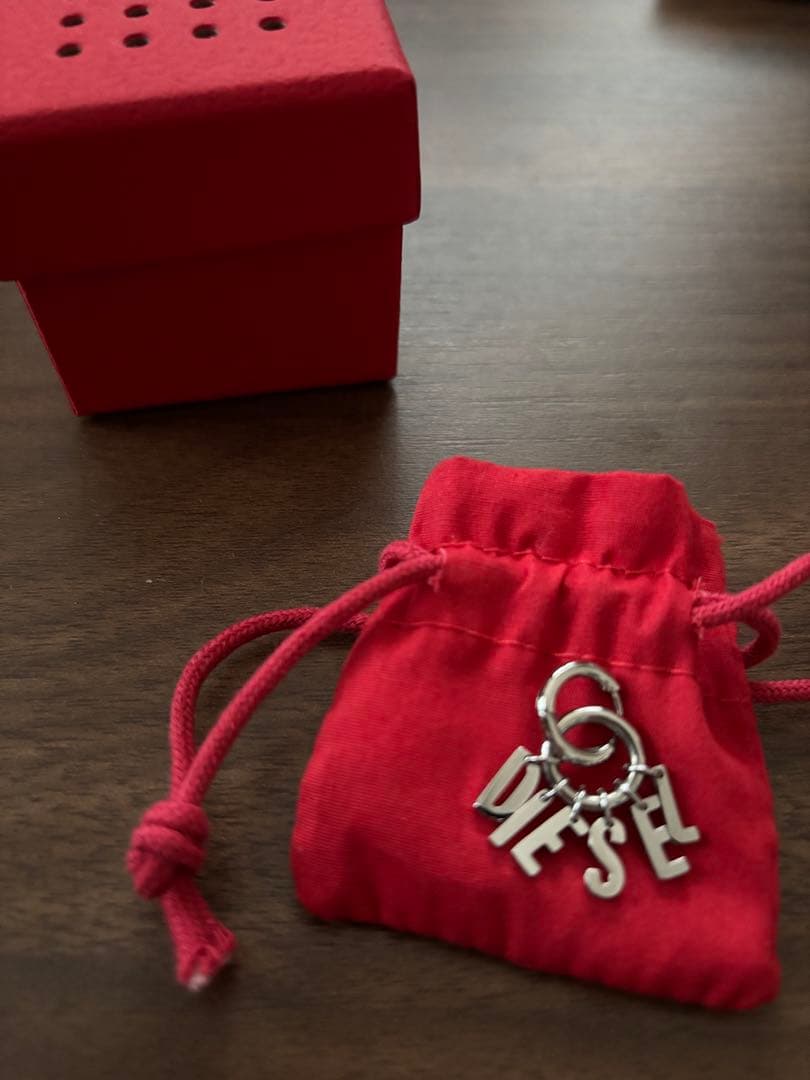 ひれ DIESEL シルバー ピアス フープ(片耳用)