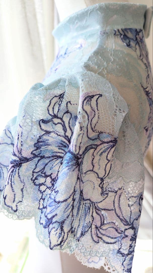 再販)Ｓ～Ｍ／華やかな青い花が浮かび上がるサックスブルーと白娘役ドレスレオタード