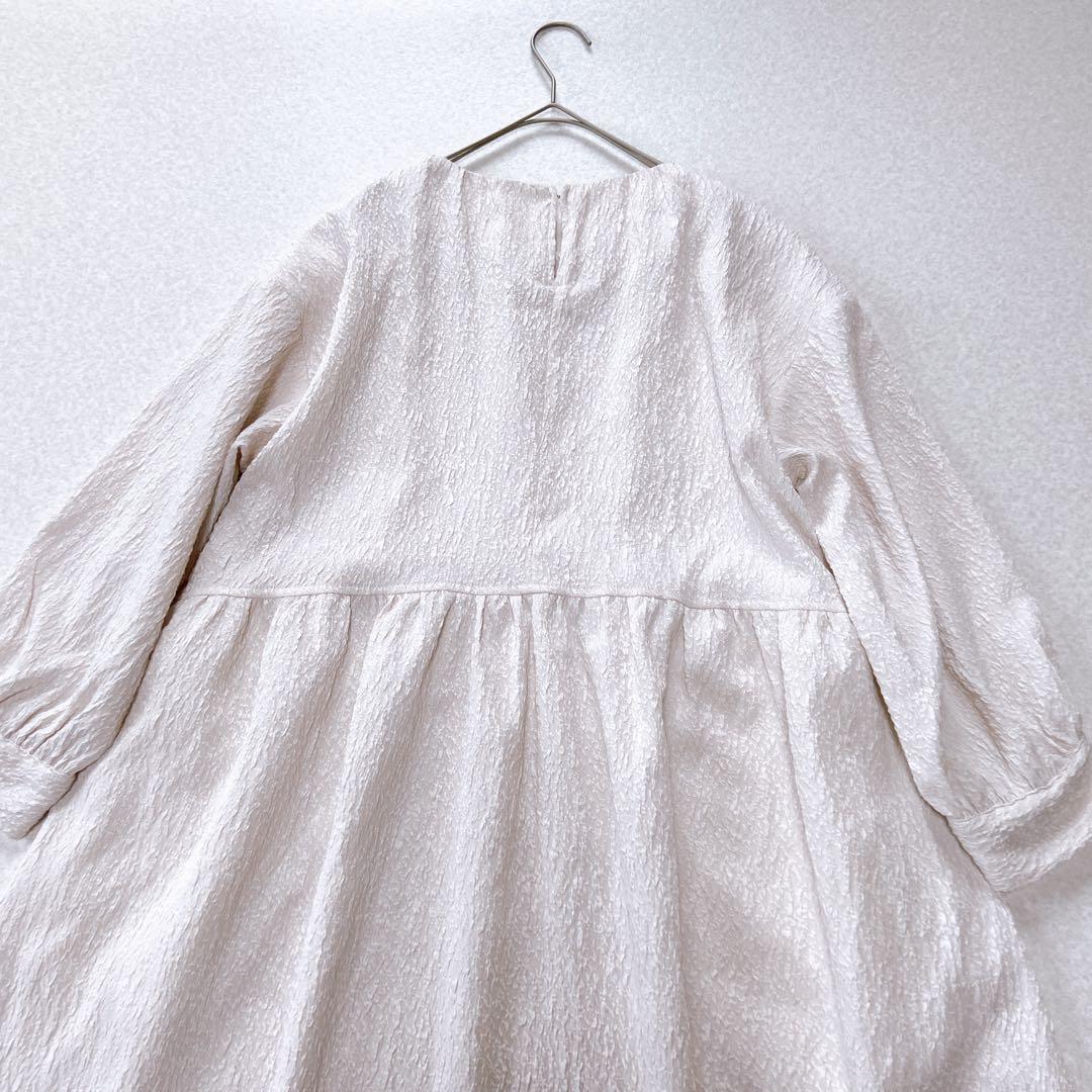 新品タグ付き　24年現行ビアズリー　ジャガードロングワンピース アイボリー