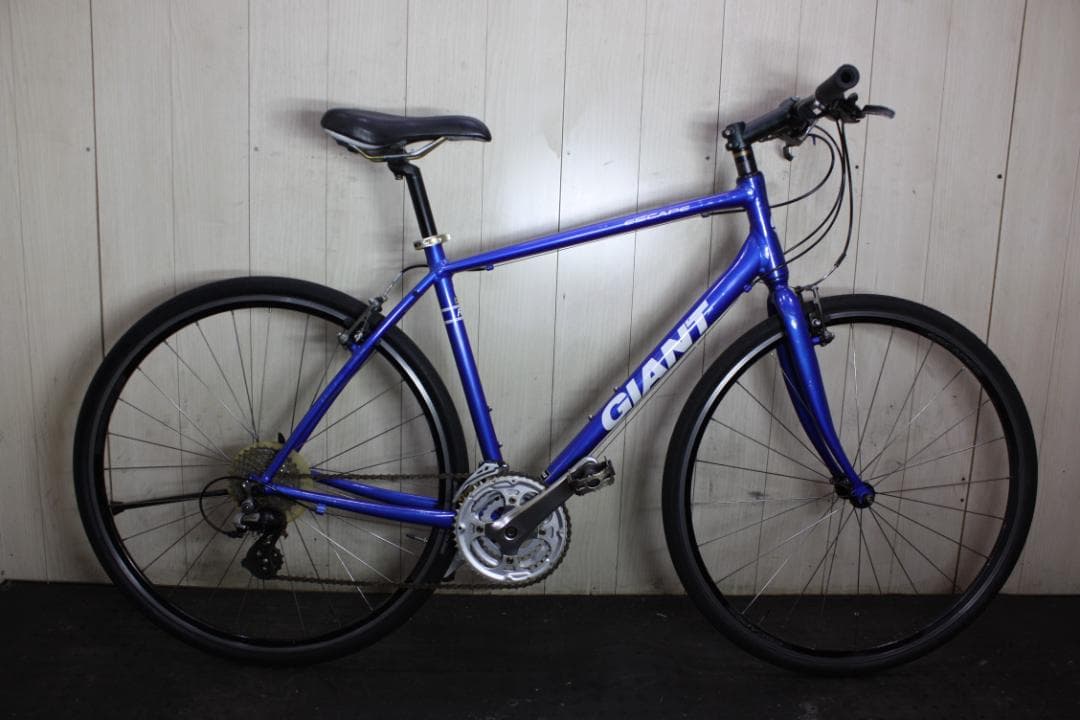 GIANT ESCAPE R3 700C アルミ 24速 500mm 青色クロス