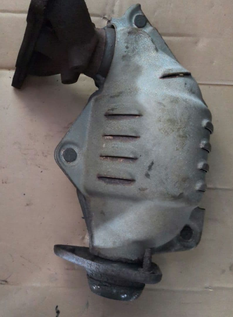 ホンダ　エキマニ　JD2 E07Z ジャンク！　ボルト折れ