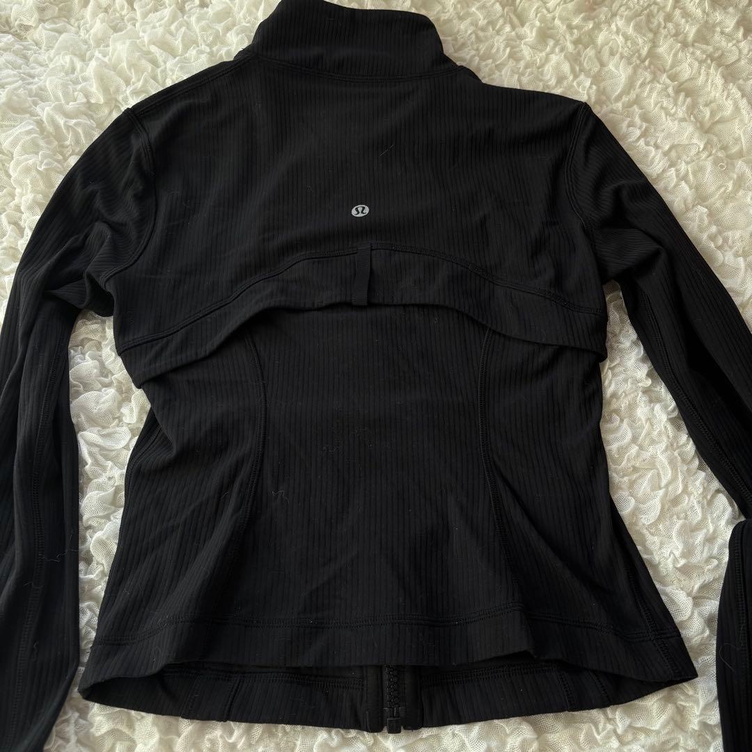lululemonルルレモン define フルジップジャケットクロップ