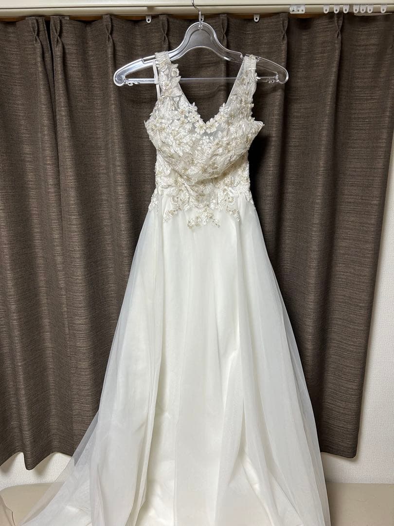 ドレスプロダクション Vネック ゴールド刺繍 Aラインドレス ( W167 )