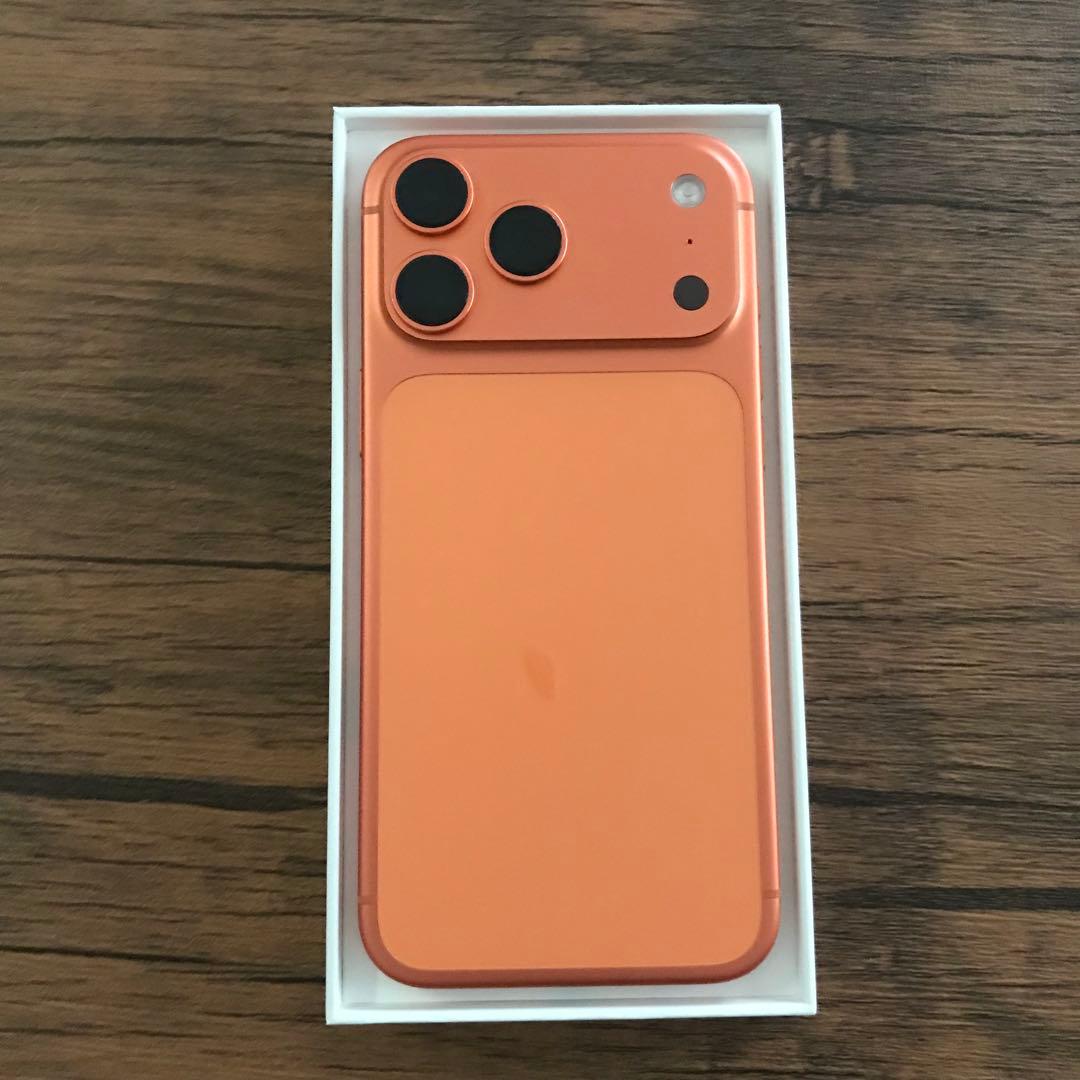 iPhone17ProMax 512GB コズミックオレンジ