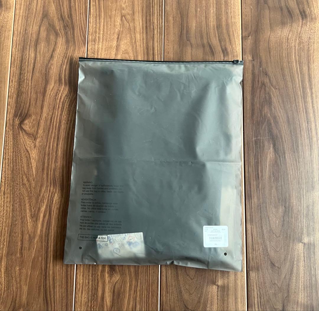 ま*ら様 FEAR OF GOD ESSENTIALS L/S TEE