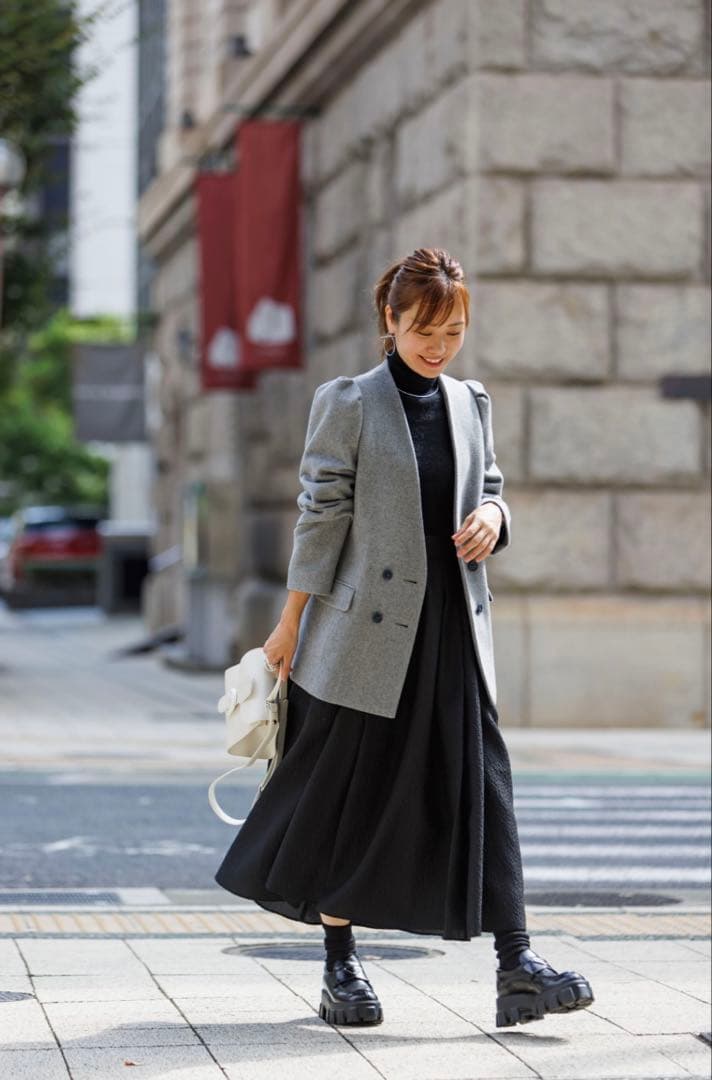 アンプレガント　グレー テーラードコートダブルボタン