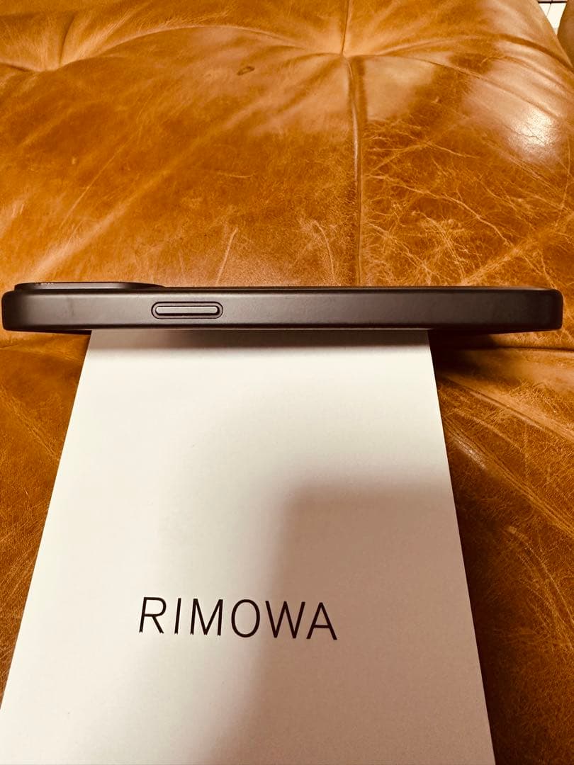RIMOWA ブラック iPhoneケース　14Pro MAX