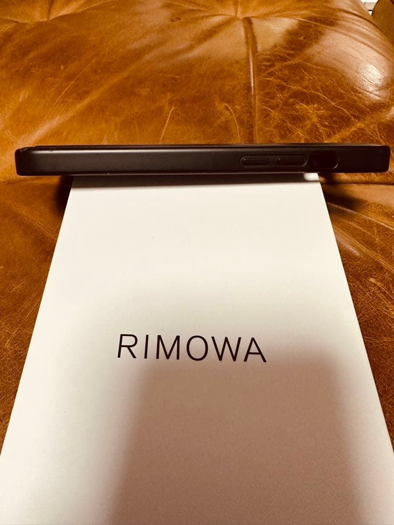 RIMOWA ブラック iPhoneケース　14Pro MAX