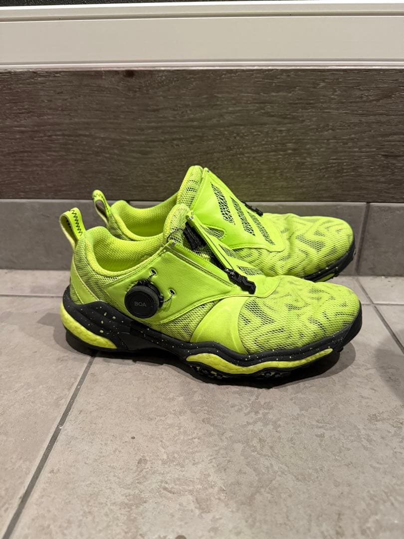 adidas BOOST 蛍光イエロー シューズ