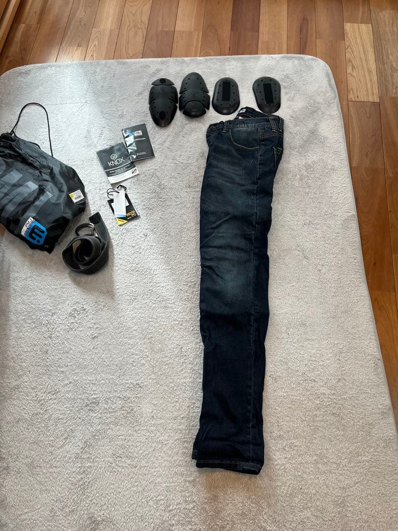 コ*タ様 PMJ KNOX ダークブルーデニムパンツ 膝用プロテクター付き