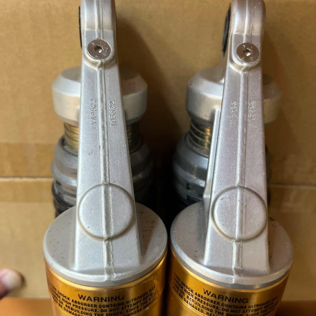 SR400 SR500 OHLINS オーリンズ リアサスYA9522