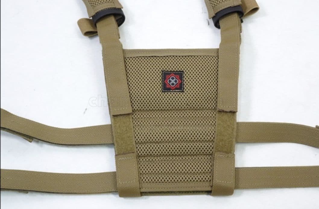 田村装備開発 UCR (UNLIMITED COMPACT RIG)チェストリグ