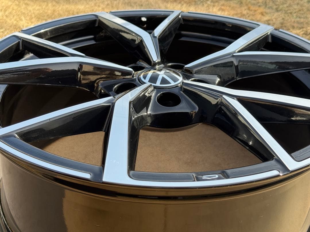 フォルクスワーゲン VW ゴルフ8GTI 純正ホイール Estoril