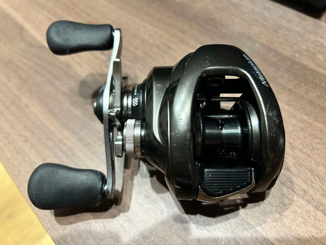 Shimano 20nium メタニウム　左