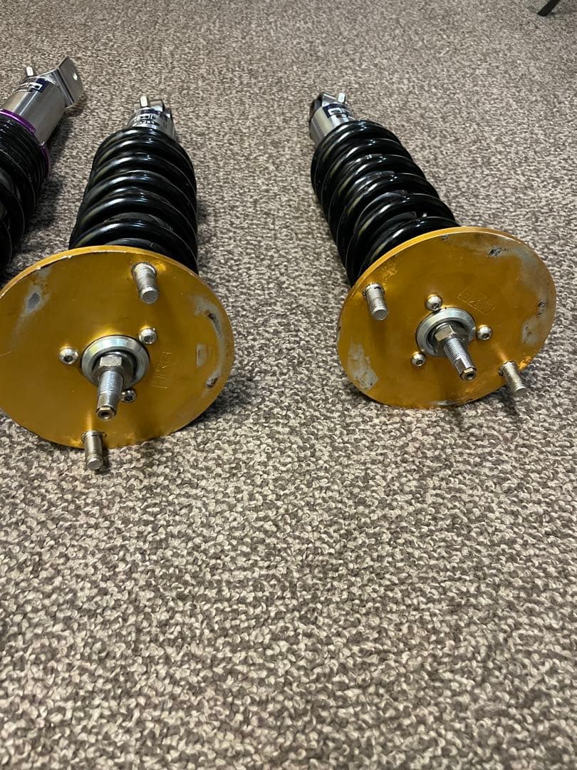 Z32とBNR32用のHKSコイルオーバー、