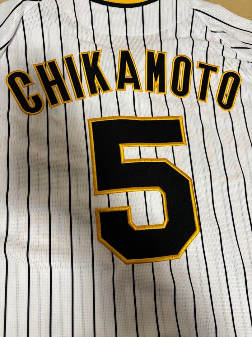 阪神タイガース 近本光司 ユニフォーム o xl