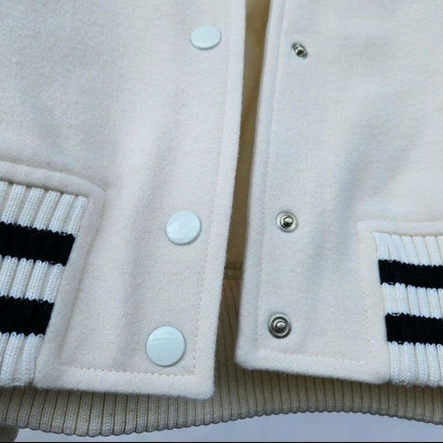 なはま@週末明けに評価します ; _ ;様☆希少★Courreges スタジャン