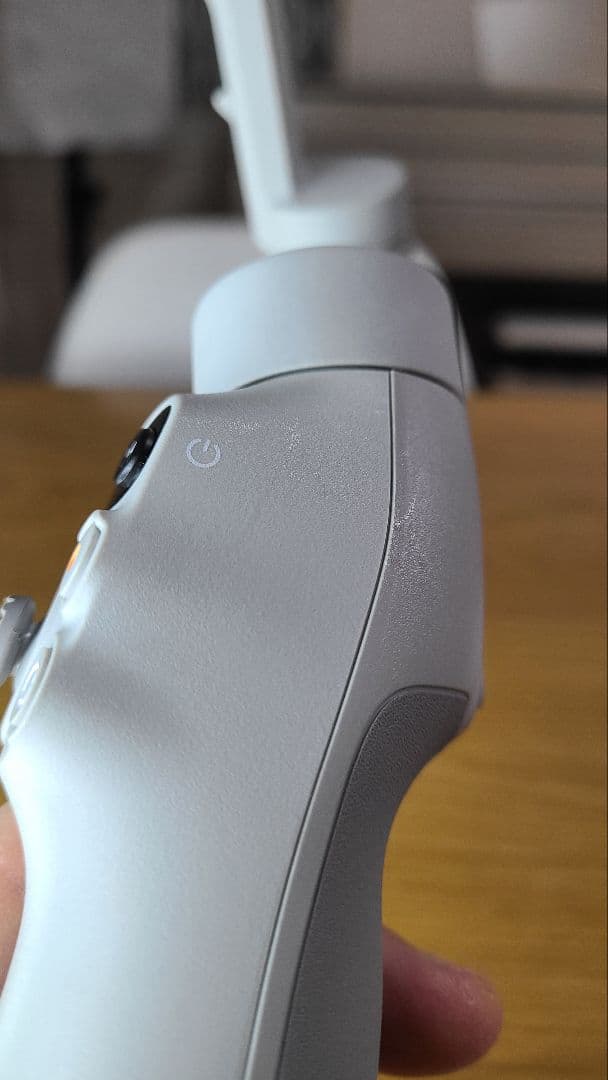 DJI Osmo Mobile 7 スマホ用スタビライザー 　ジンバル