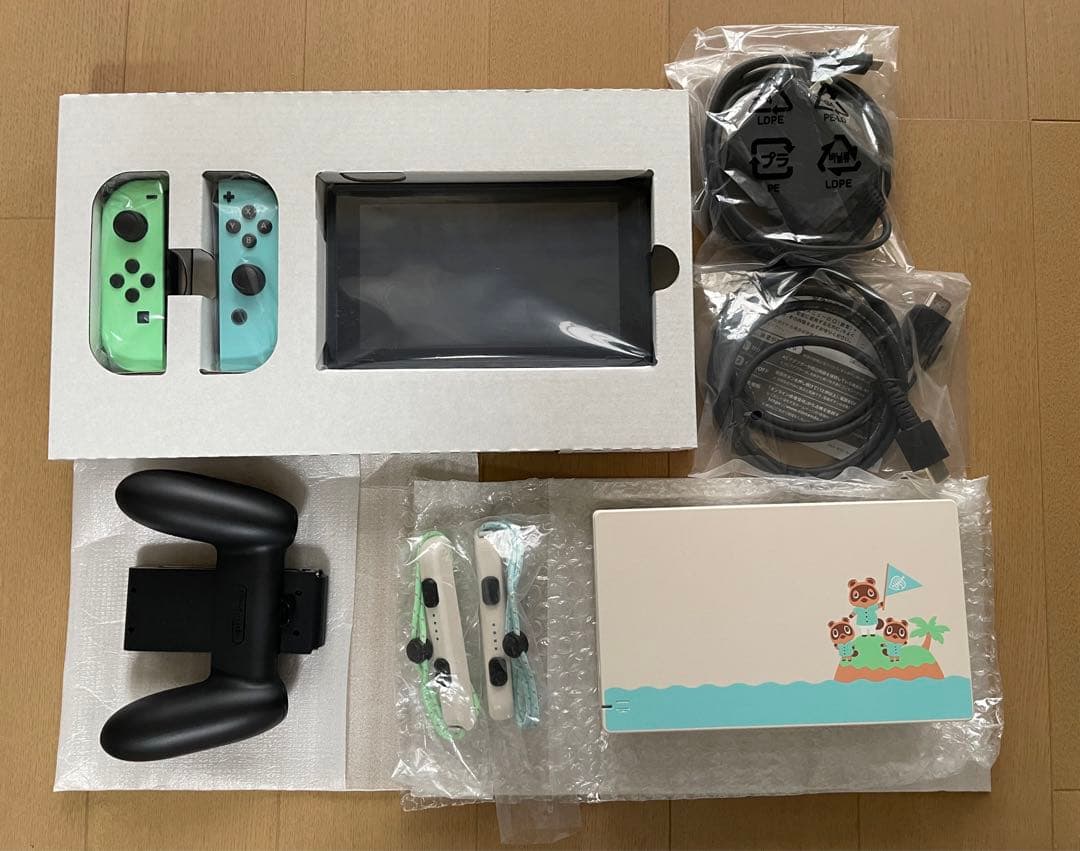 【極美品】Nintendo Switch あつ森モデル