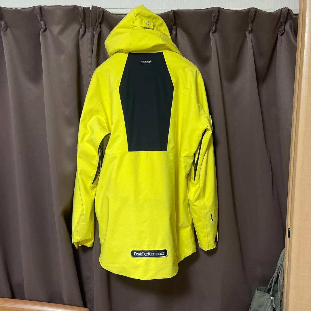 ピークパフォーマンス Vertixs 2L Jacket Patch