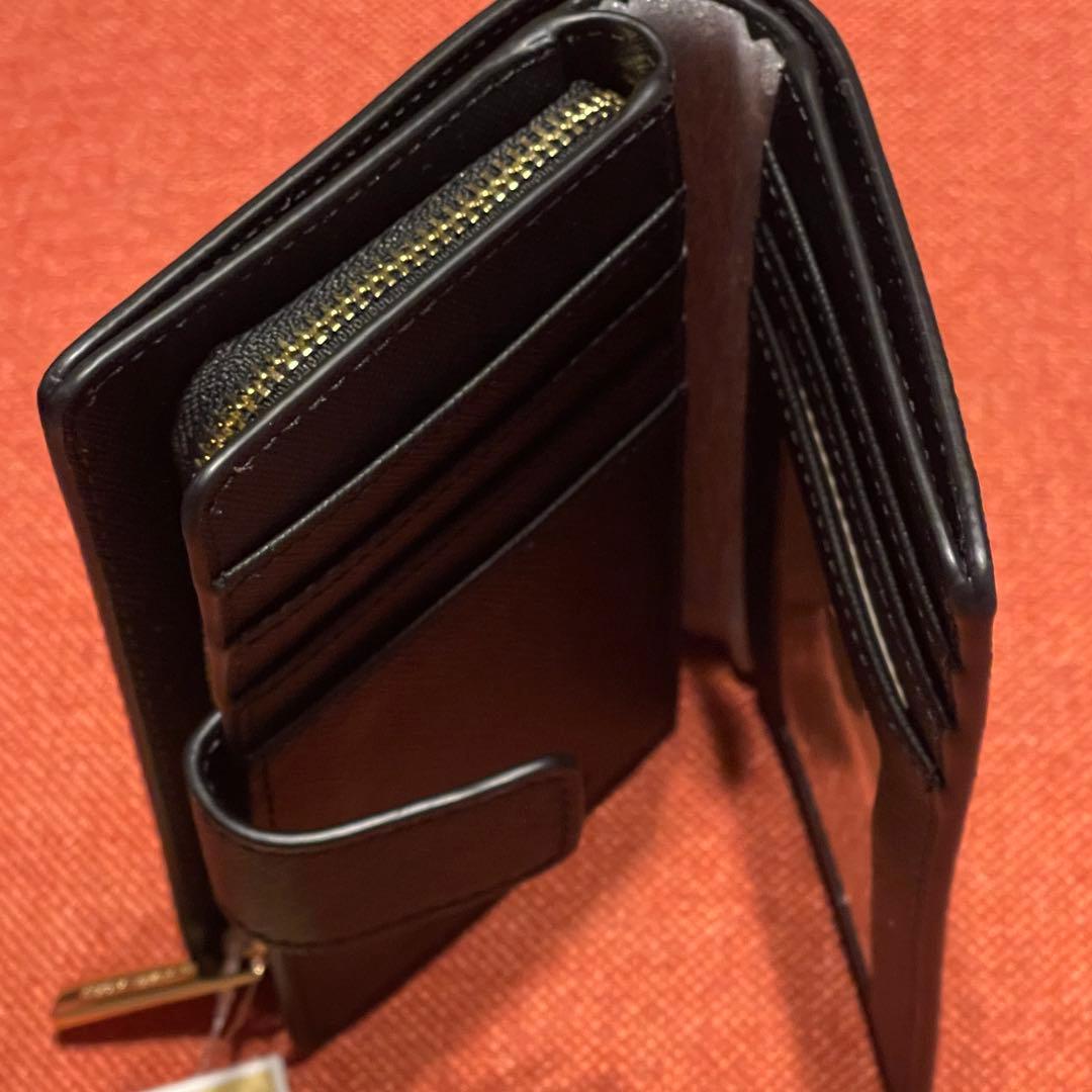 【新品未使用】マイケルコース 二つ折り財布