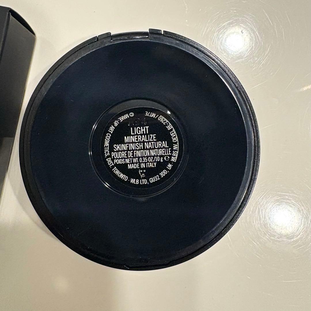 MAC ミネラライズ スキンフィニッシュナチュラル ライト フェイスパウダー