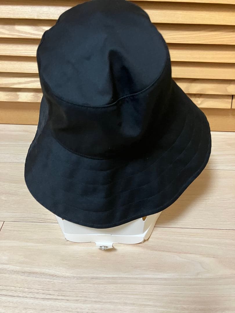 ブルーレーベルクレストブリッジ　リバーシブルハット　帽子　UVカット機能付き