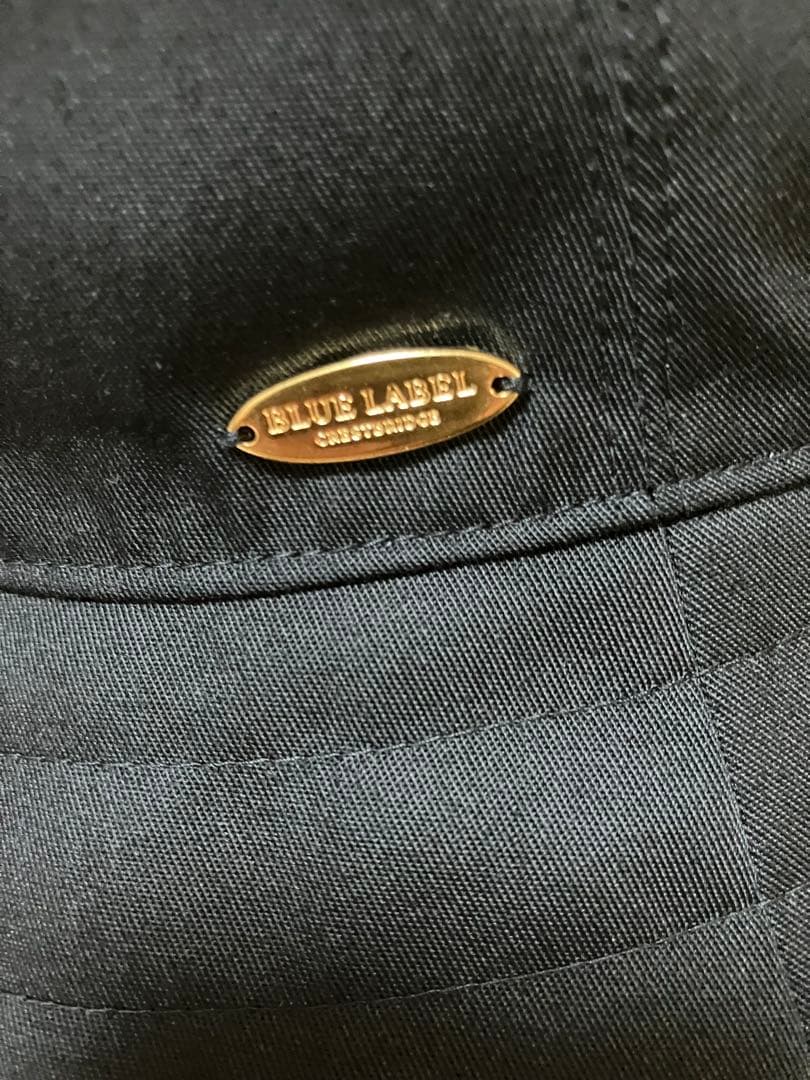 ブルーレーベルクレストブリッジ　リバーシブルハット　帽子　UVカット機能付き