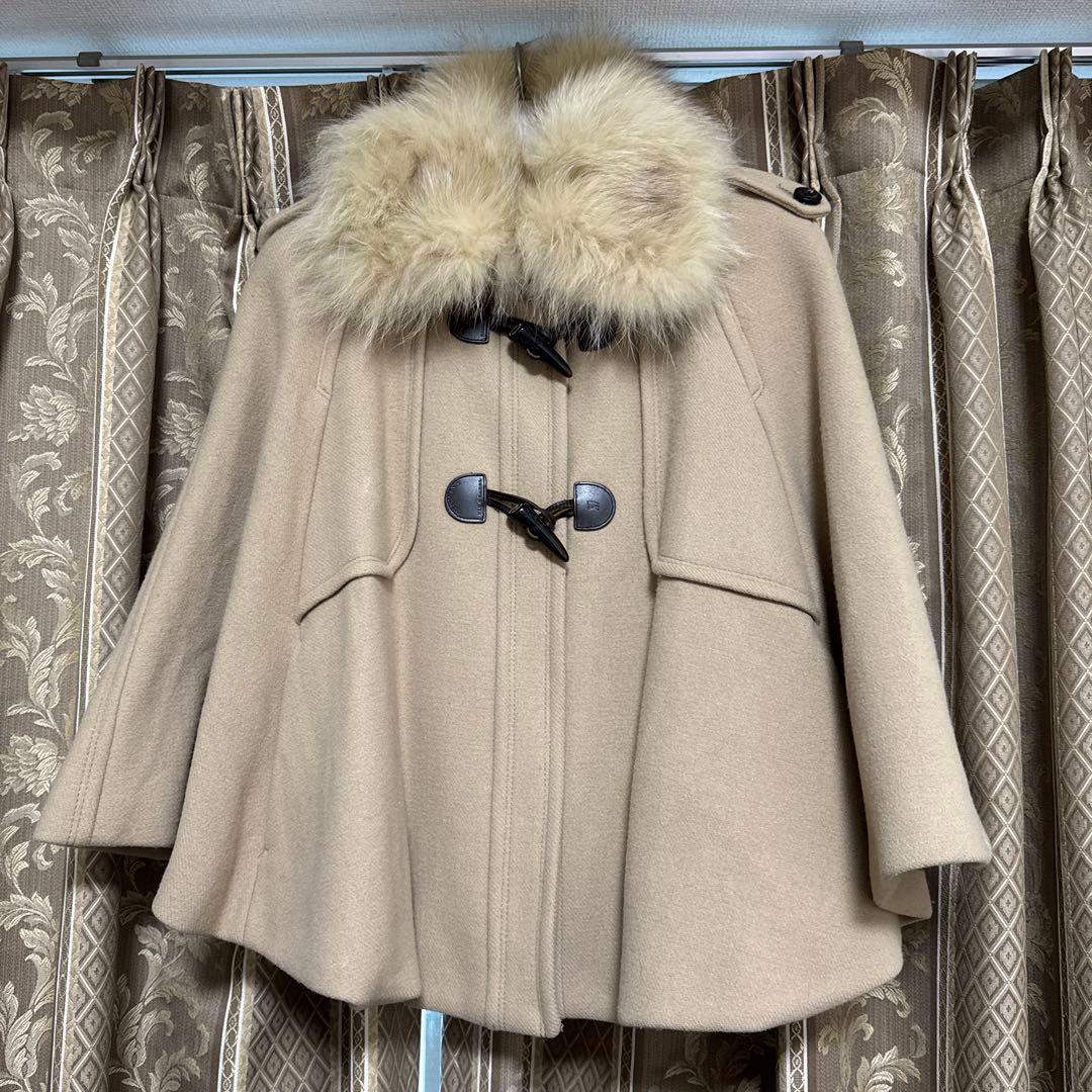 ファー付きベージュポンチョ