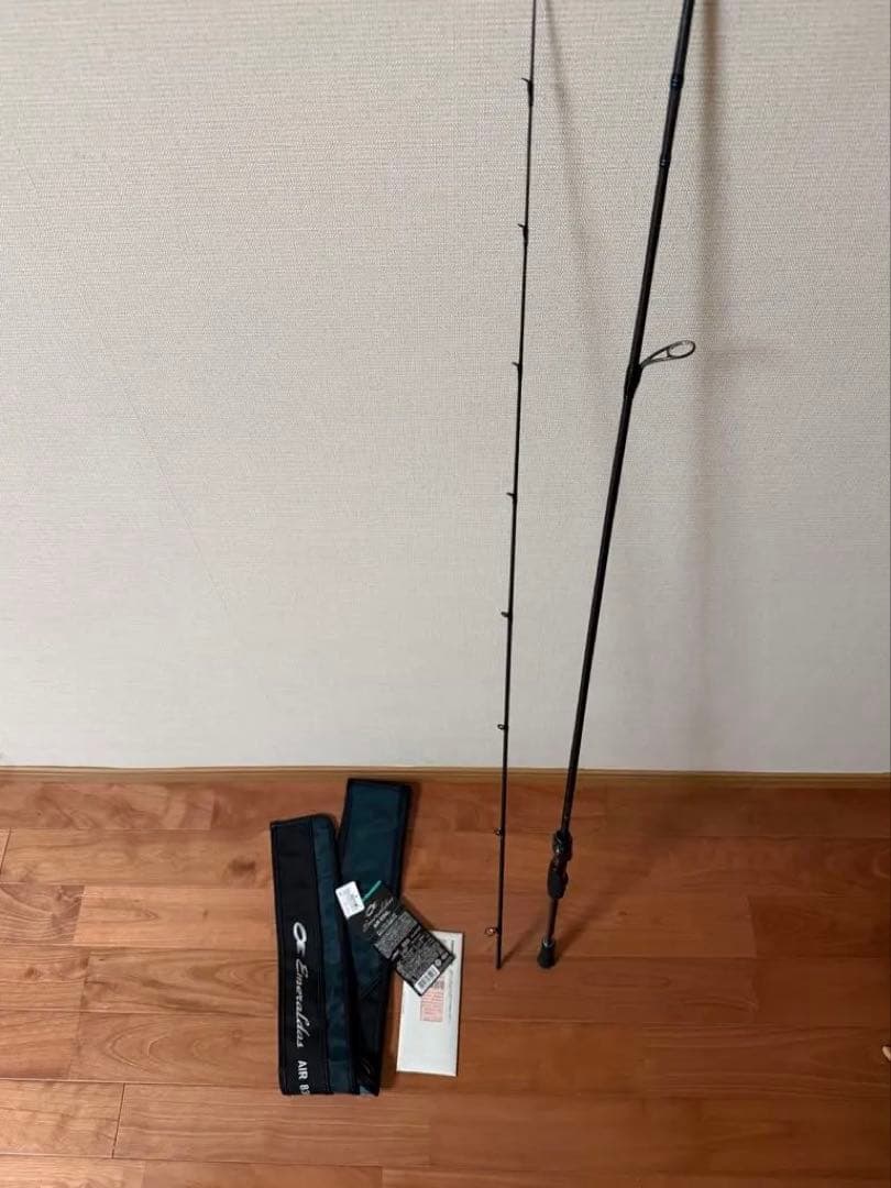 エメラルダス AIR 83ML エギングロッド
